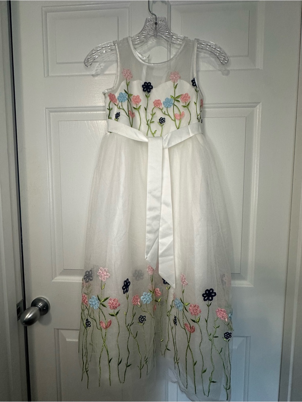White Floral Embroidered Tulle Girls' Dress 8